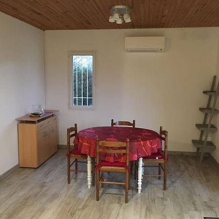 Gite Aux Aspres Logement De 65M² Fontcouverte  Kültér fotó