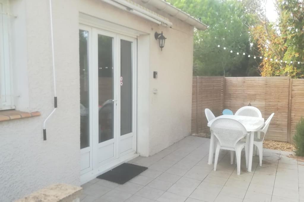 Gite Aux Aspres Logement De 65M² Fontcouverte  Kültér fotó