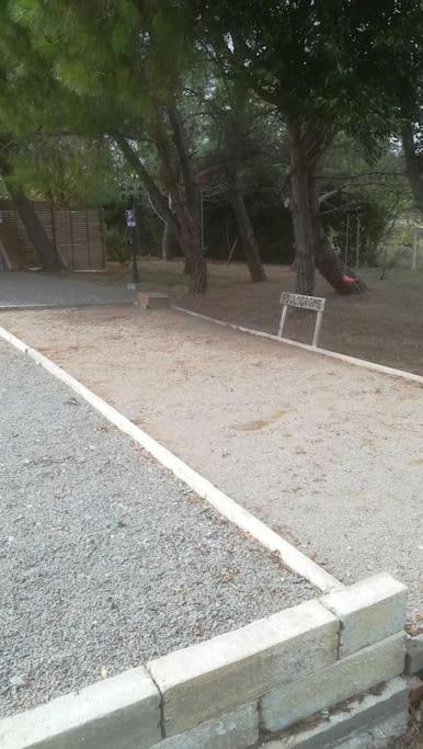 Gite Aux Aspres Logement De 65M² Fontcouverte  Kültér fotó
